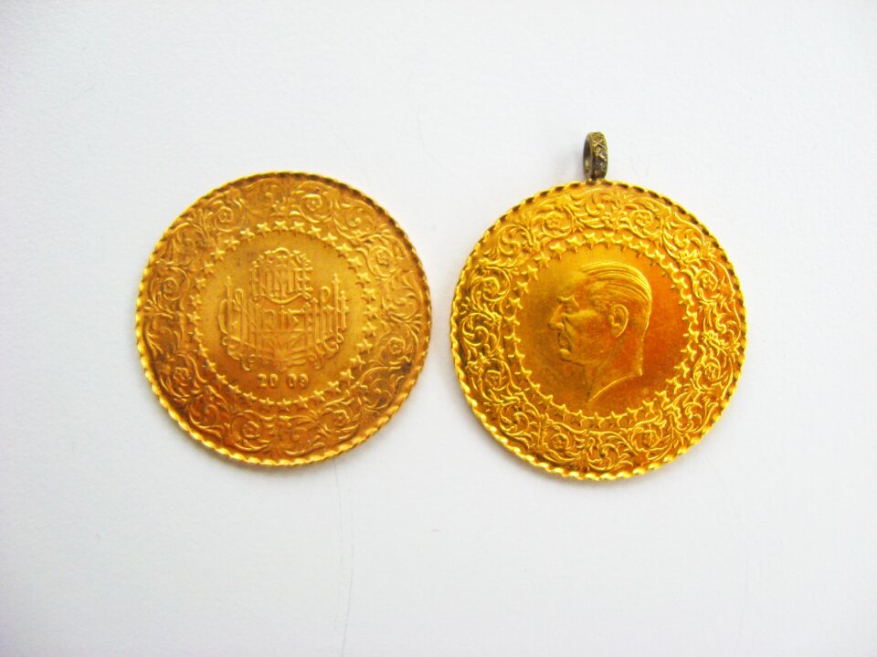 Jewelry atatürk money