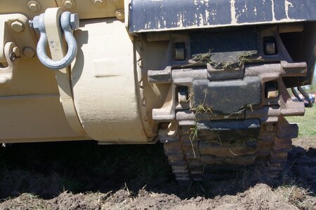 Tread dirt