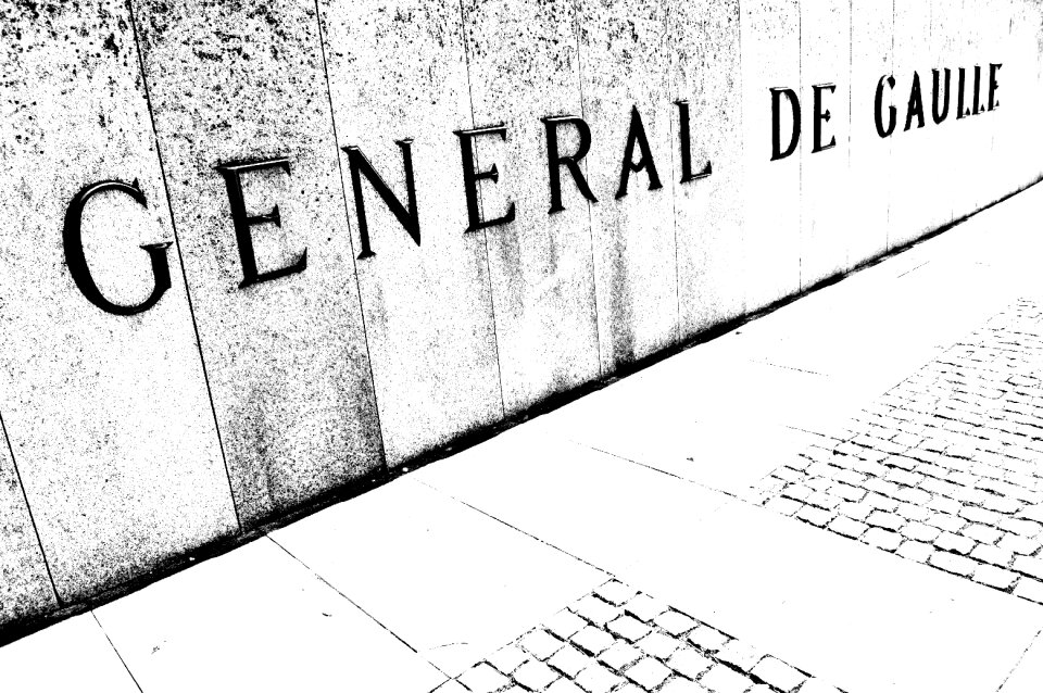 Gaulle monument concrete