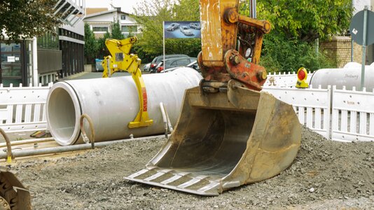 Construction machine blade construction work