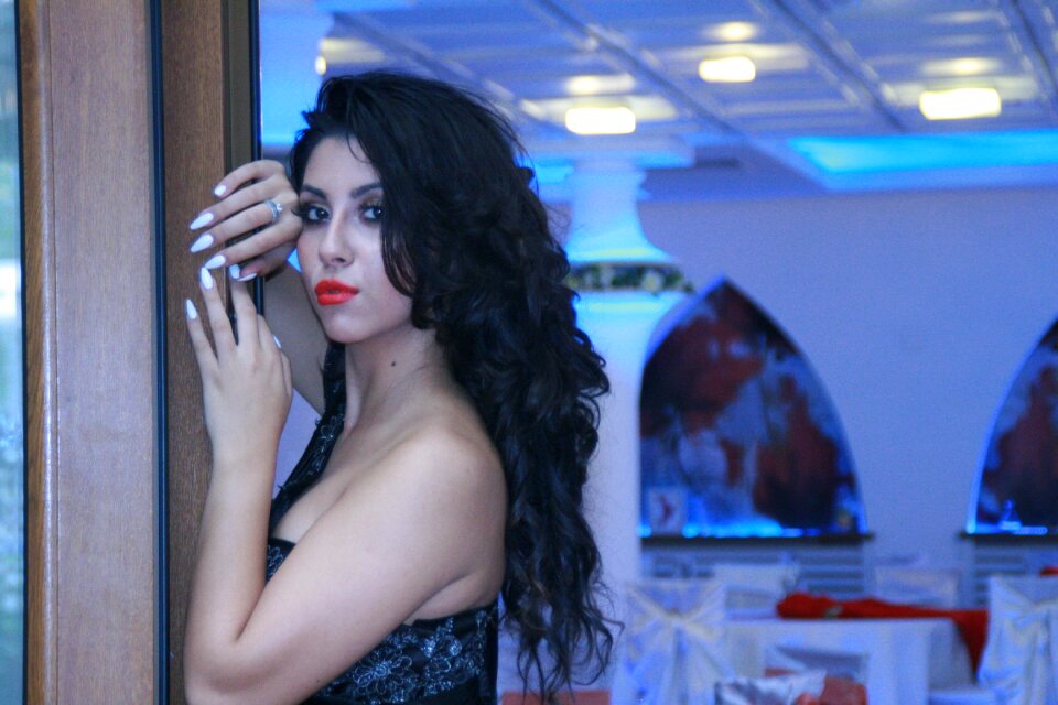 Restaurant model long hair