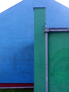 Architecture wall edge