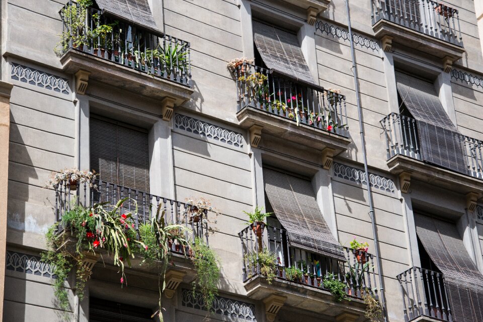 Barcelona balcony building