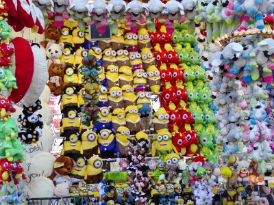 Prices minions lot shop photo