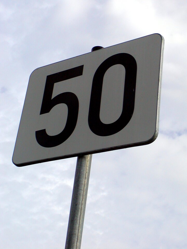 Sign speed train
