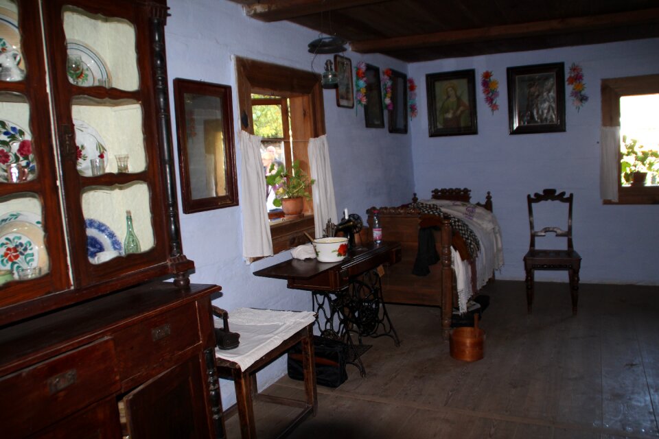 Monument old rural cottage