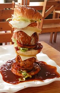 Eat burger giant