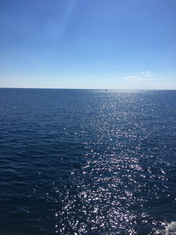 Sunny sparkling water