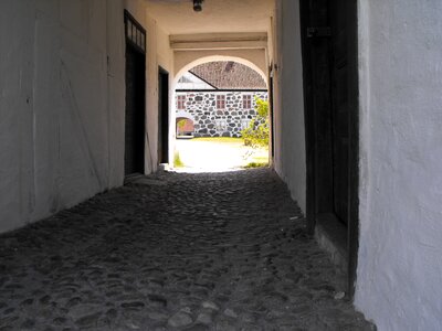 Castle passage stable