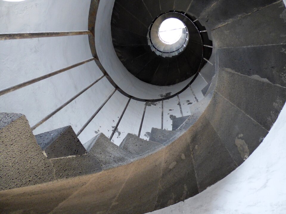 Interior round railing