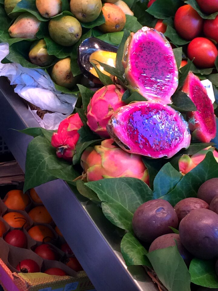 Market new fruit