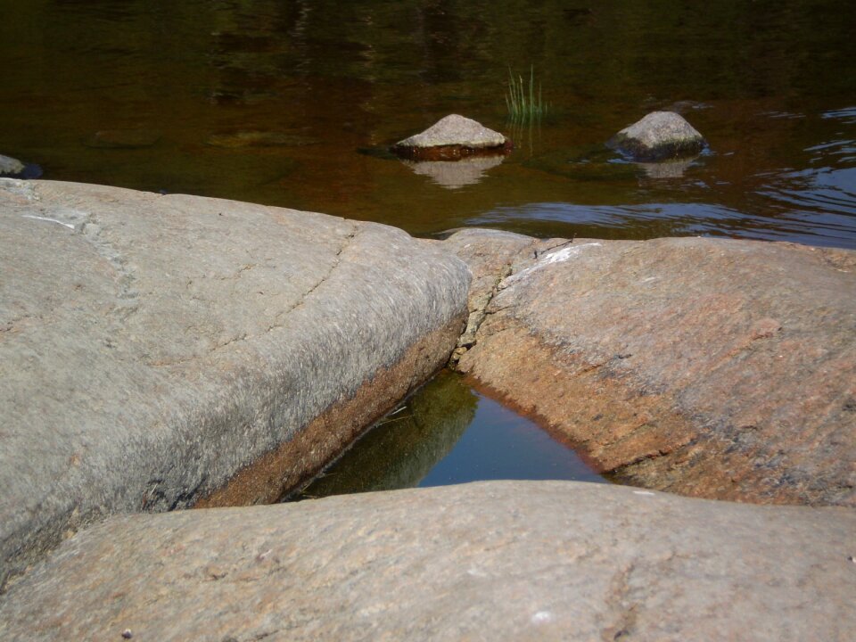 Water dust stones