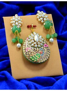 Pearls green jewelry