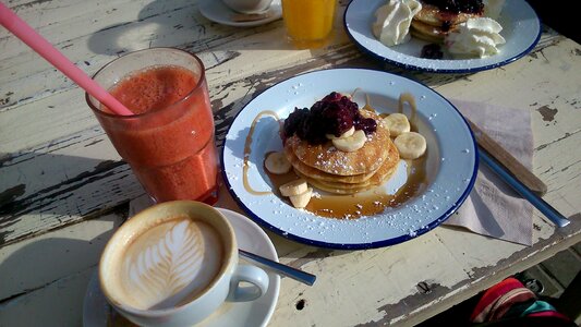 Smoothie pancakes coffee