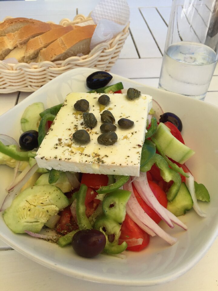 Salad greece useful