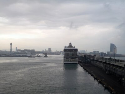 City sea ship photo