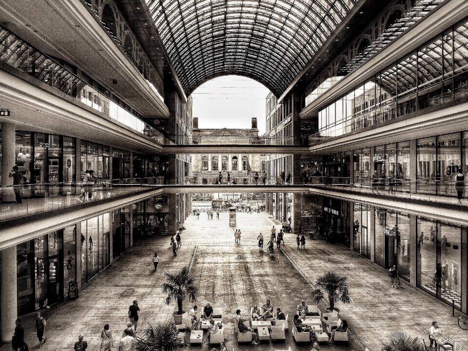 Leipzig burst black white architecture