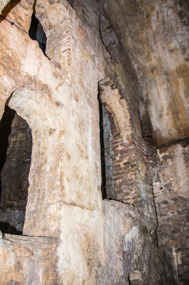Cave old arabic passage