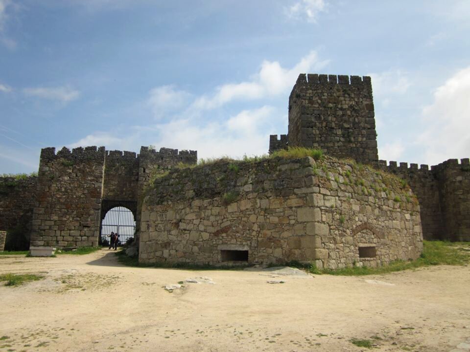 Walls badajoz monument