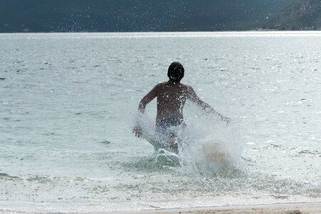 Beach diving water