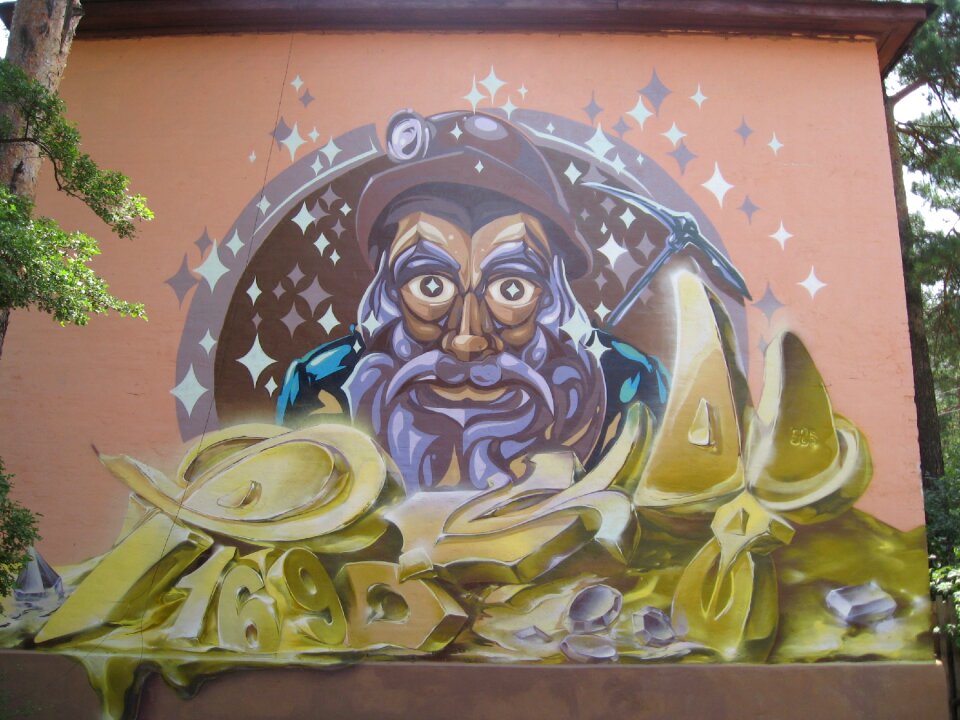 Graffiti vyksa street art