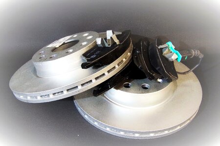 Brakes drives car