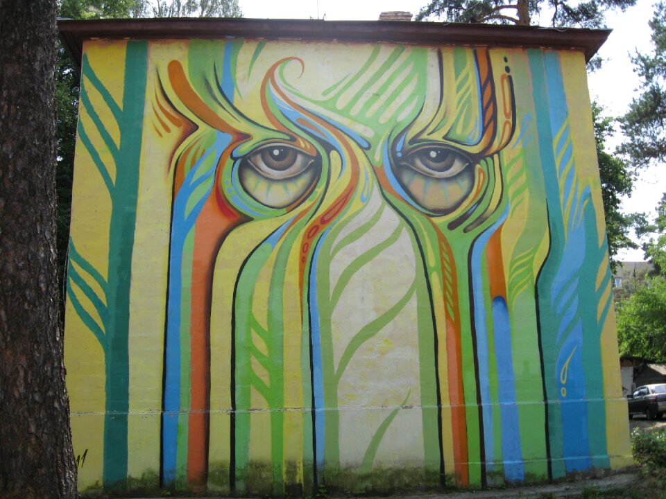 Graffiti vyksa street art