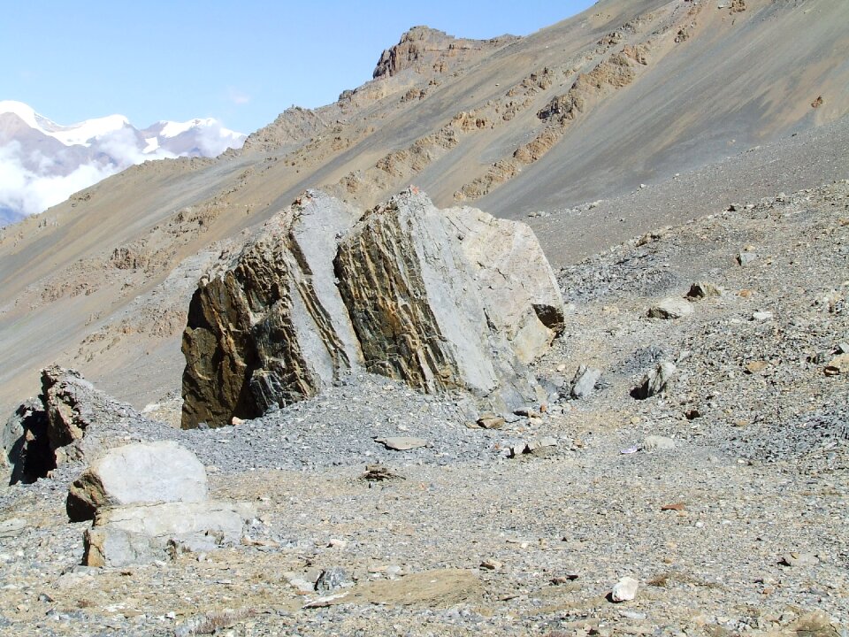 Rock himalayan annapurna