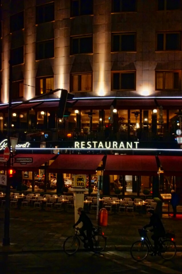 Berlin at night street art restaurant