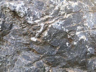 Stone wall rocks