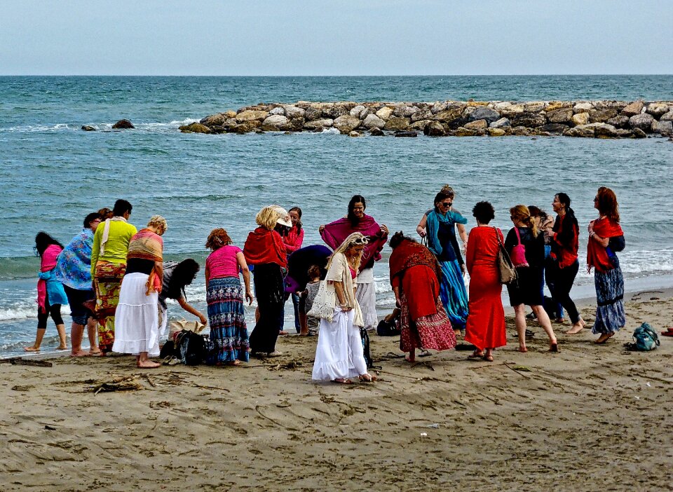 Casual group ritual