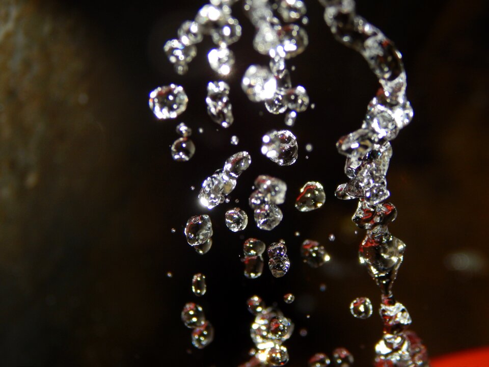 Transparent splash water splashing