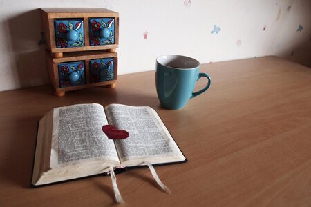 Cup bookmark the heart of photo