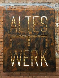 Rusted input metal plate