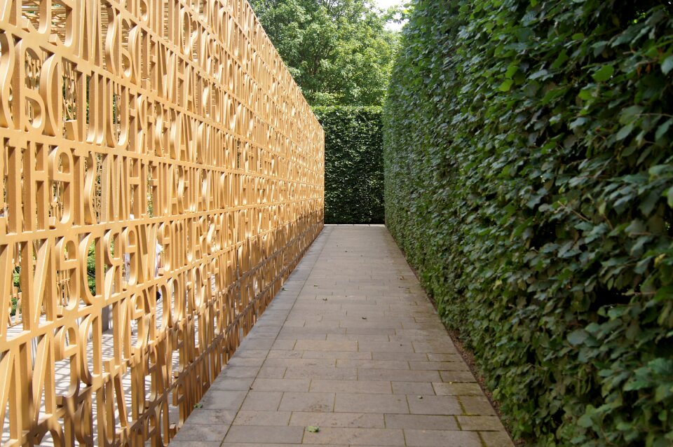 Shadow rest walk
