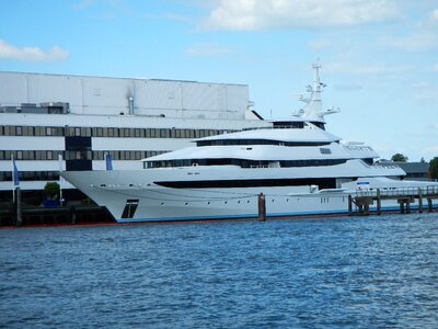 Ship luxurious