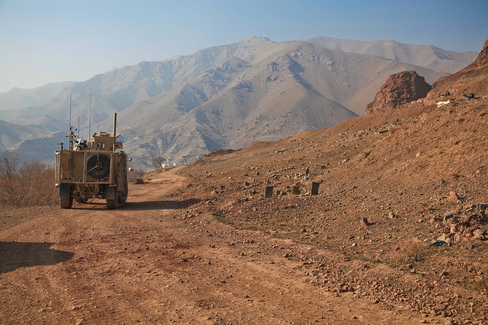 Mountains convoy sand