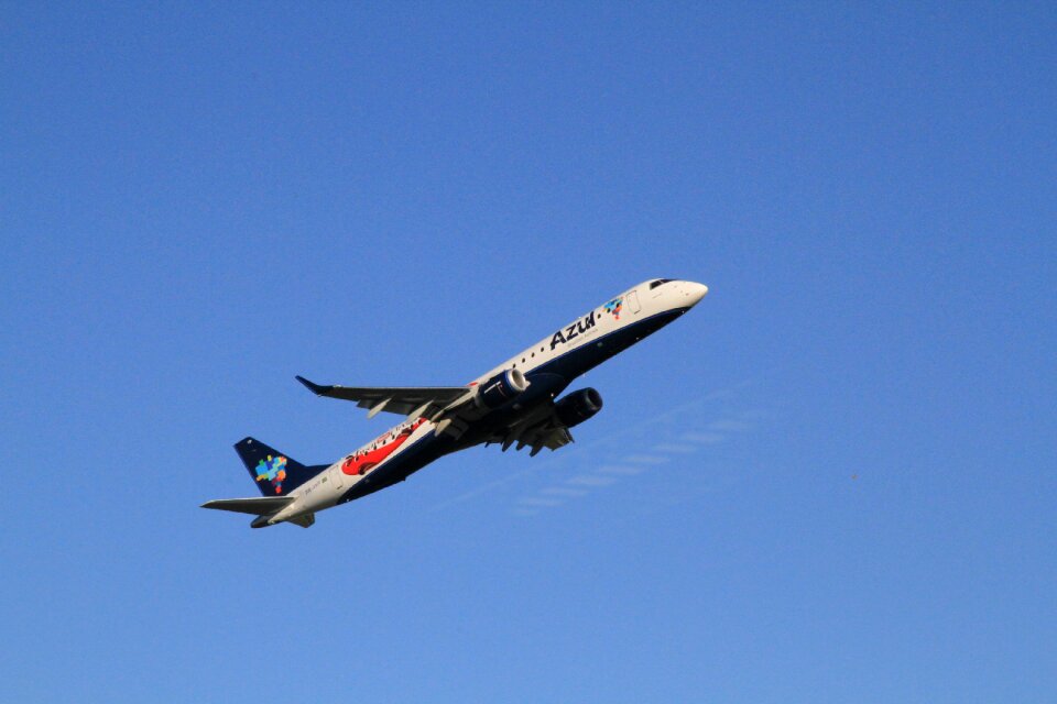 Plane taking off aviation tourism photo