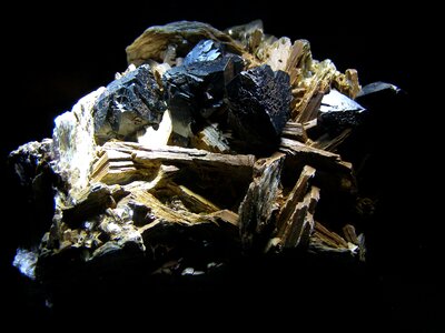 Crystal quartz minerals photo