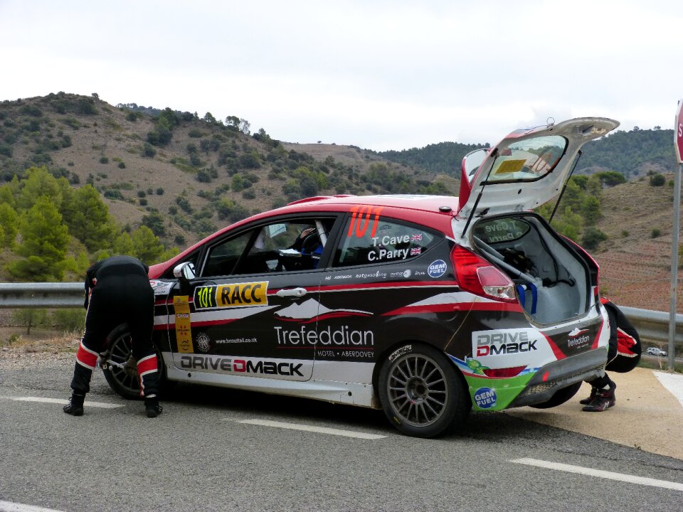 Wrc ford focus change the wheel