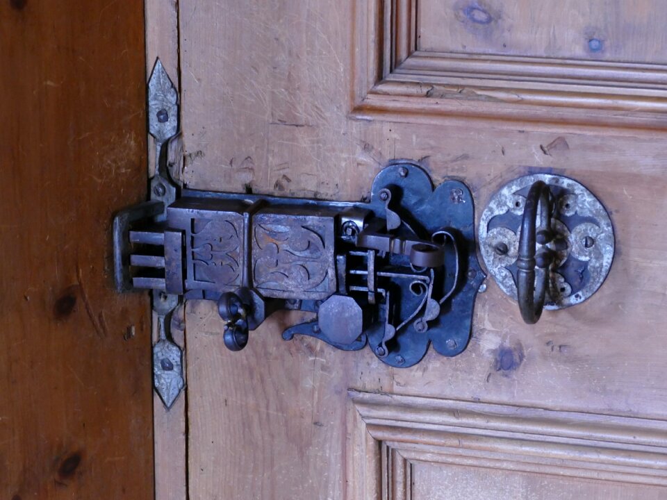 Bolt antique security