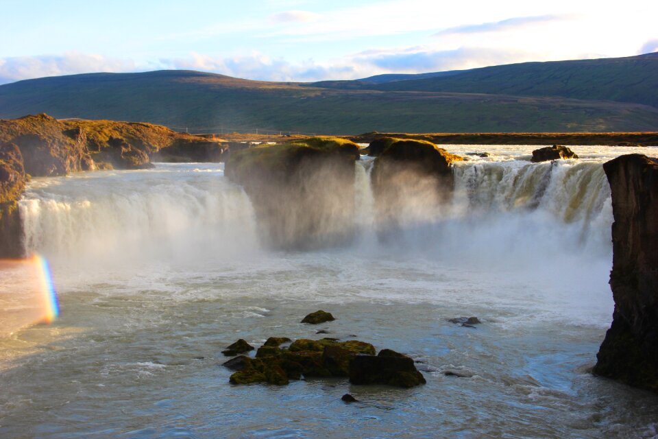 Rainbow water force