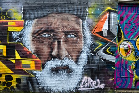Painting london street art