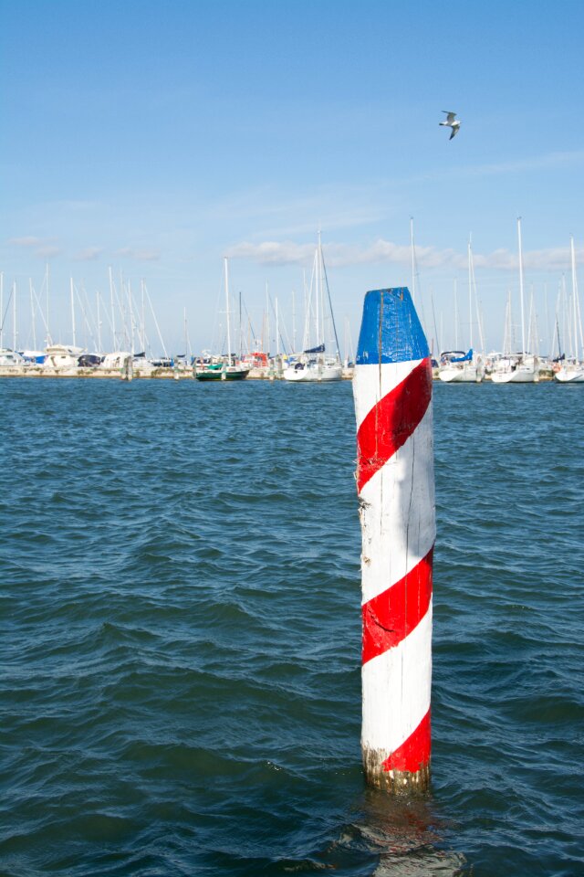 Wave bollard pile