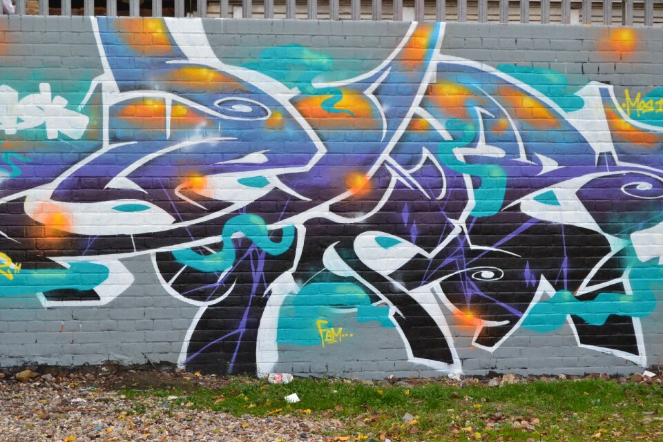 Painting london street art