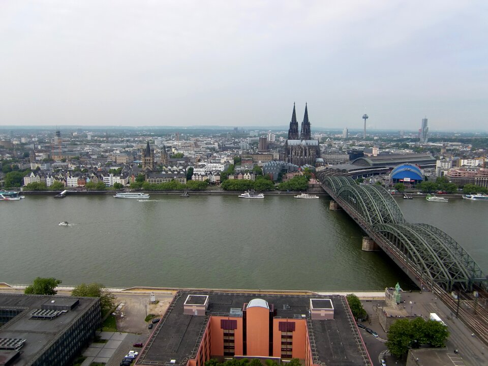 Hohenzollern bridge dom cologne cathedral