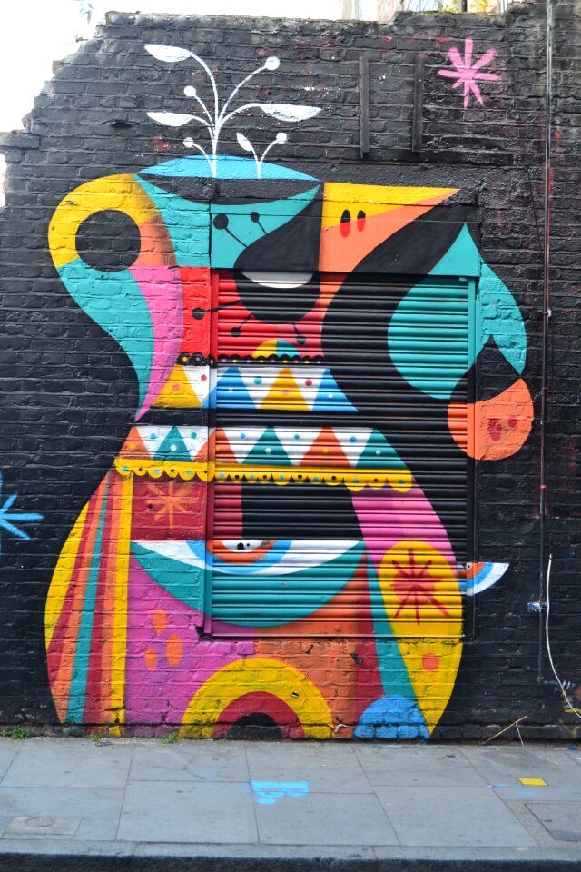 Painting london street art