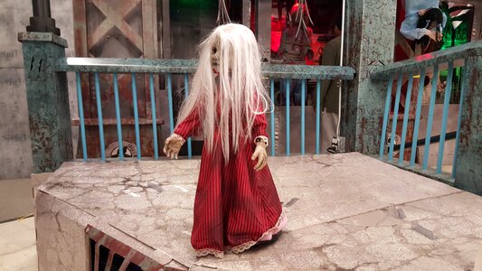 Costume heluvin red
