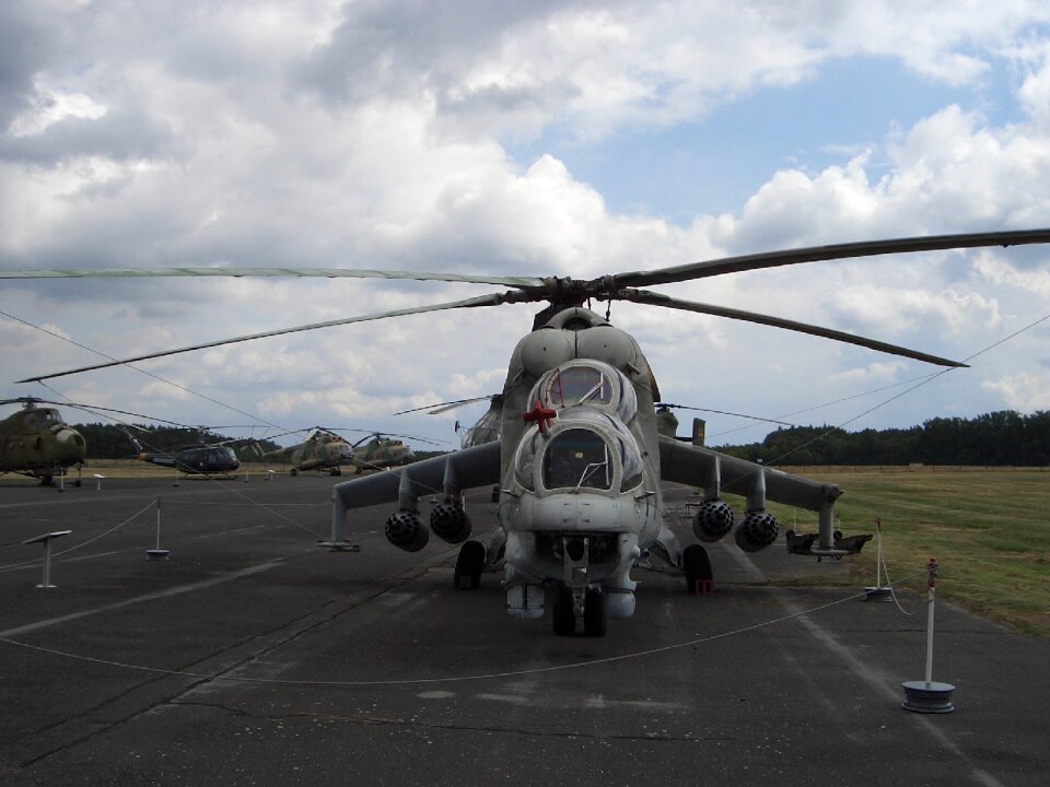 Gunship helicopter hind