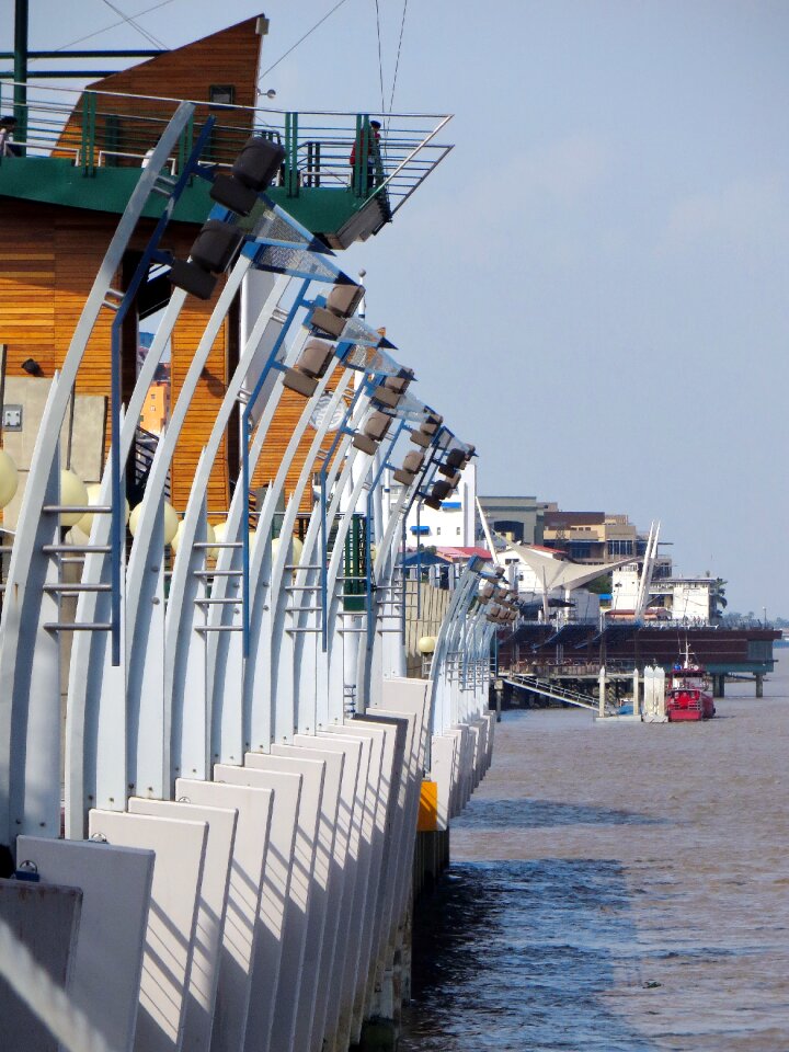 Port architecture maritime